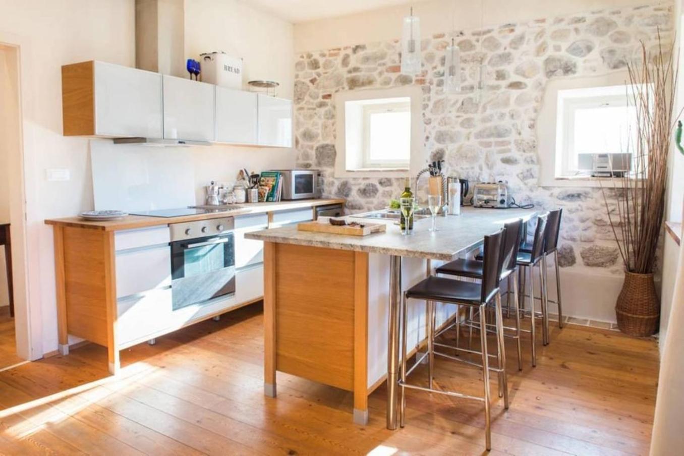 Tolmin Center Apartments Townhouse & Loft Extérieur photo